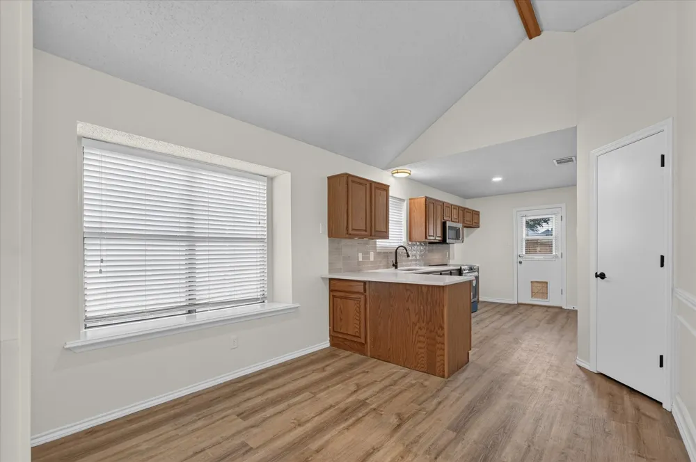 753 Red Oak Drive Lewisville, TX 75067