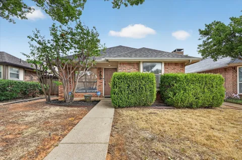 753 Red Oak Drive