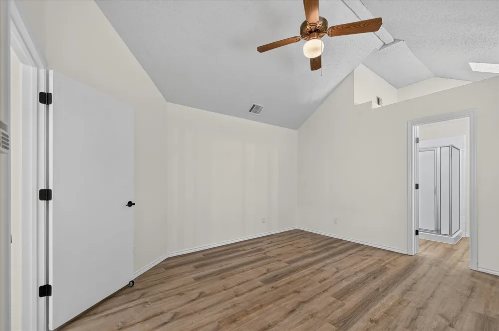753 Red Oak Drive Lewisville, TX 75067