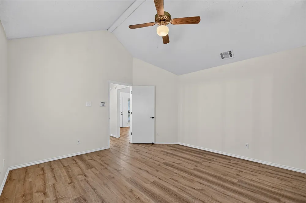 753 Red Oak Drive Lewisville, TX 75067