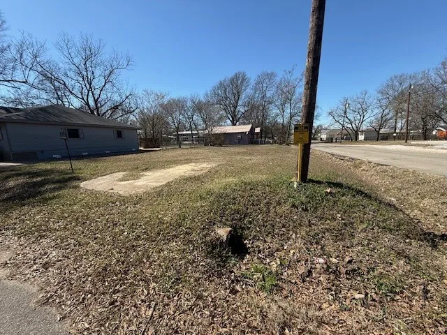 1481 NE 10 Paris, TX 75460