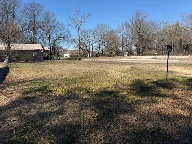 1481 NE 10 Paris, TX 75460