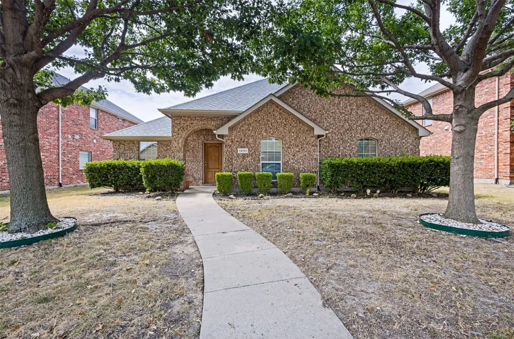 13751 Lincolnshire Lane Frisco, TX 75035