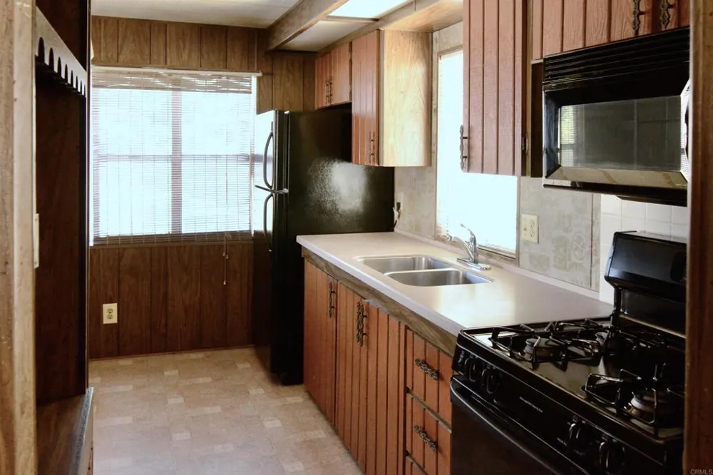 13792 Hwy 8 Business #18 El Cajon, CA 92021