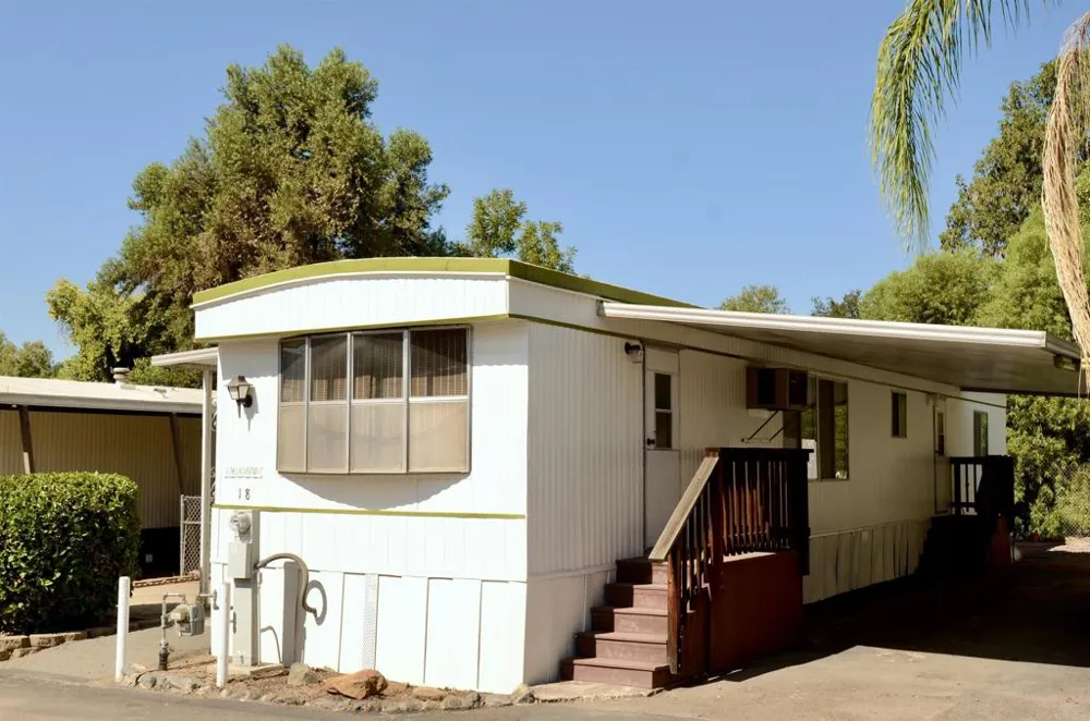 13792 Hwy 8 Business #18 El Cajon, CA 92021