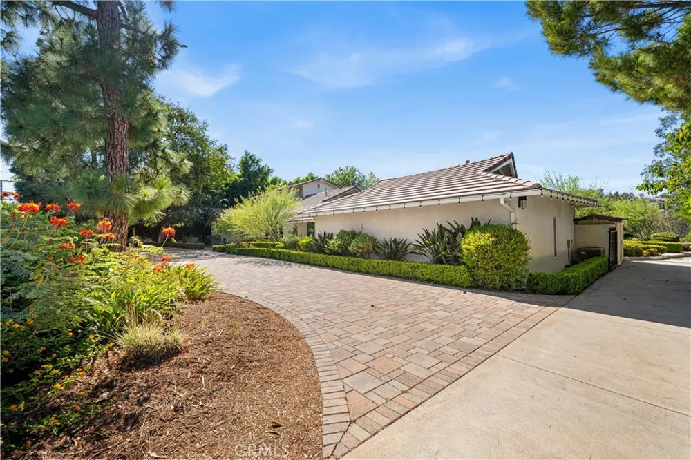 9931 Brier Lane North Tustin, CA 92705