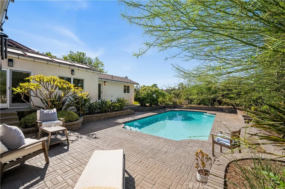 9931 Brier Lane North Tustin, CA 92705