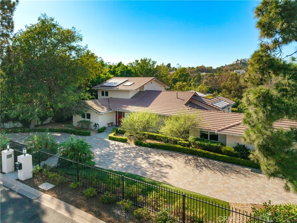 9931 Brier Lane North Tustin, CA 92705