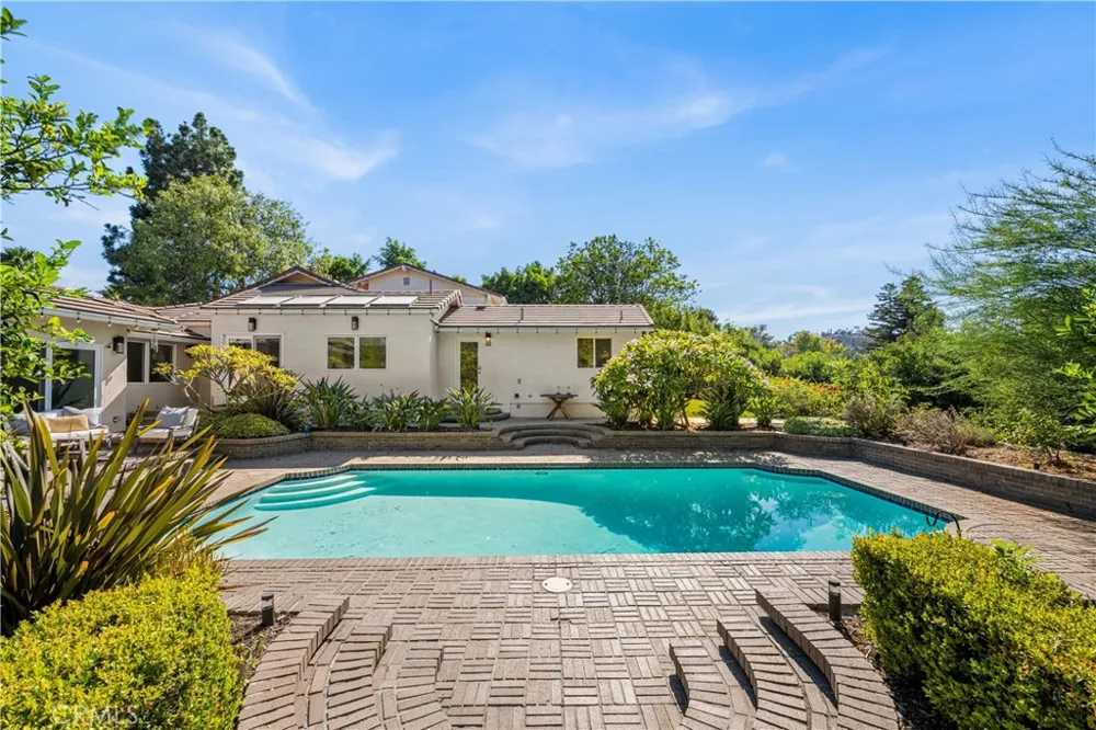 9931 Brier Lane North Tustin, CA 92705