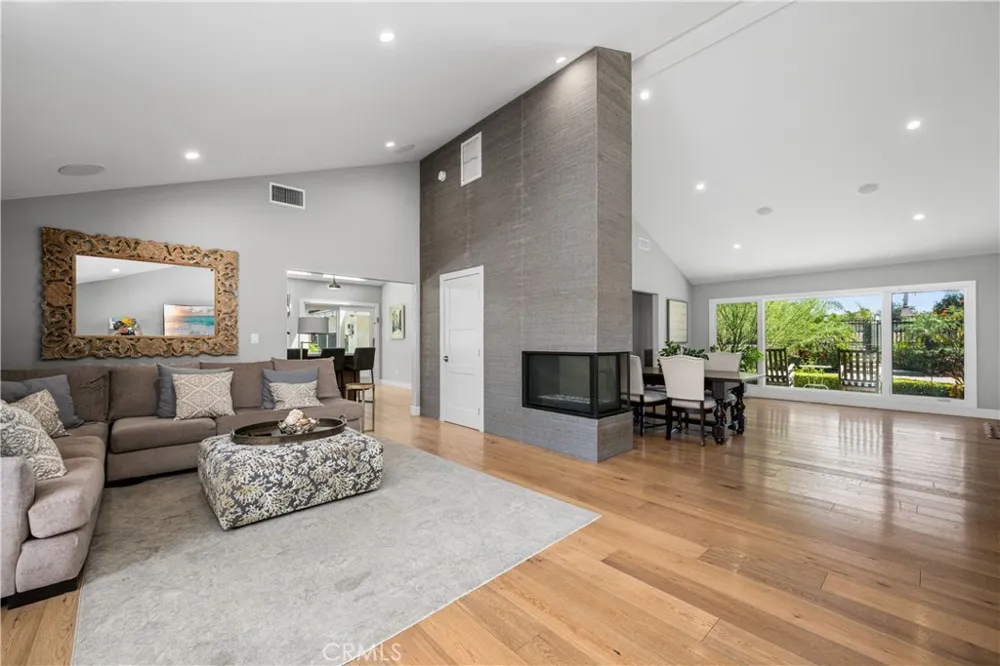9931 Brier Lane North Tustin, CA 92705