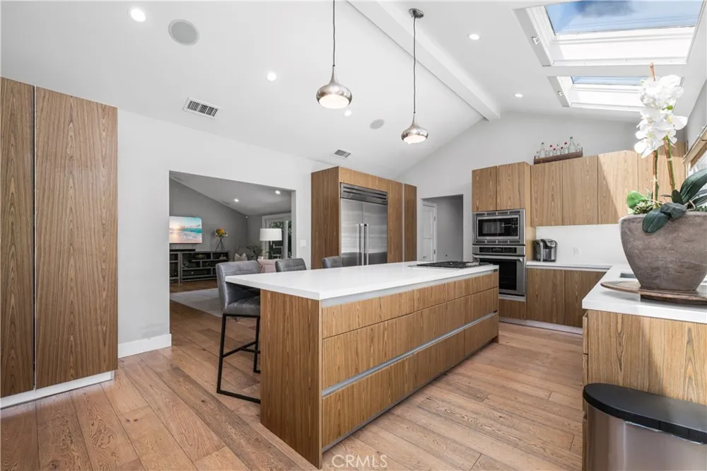 9931 Brier Lane North Tustin, CA 92705