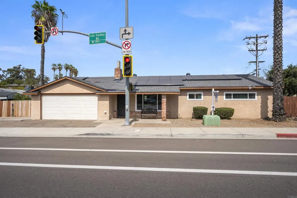 8809 Los Coches Rd Lakeside, CA 92040