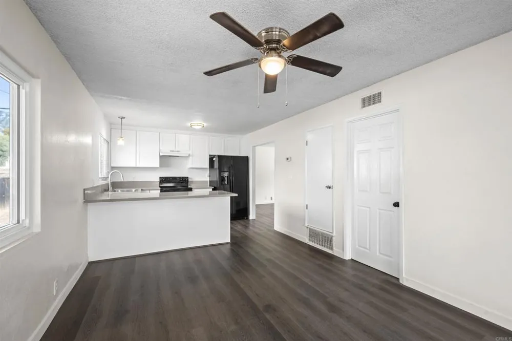 8809 Los Coches Rd Lakeside, CA 92040