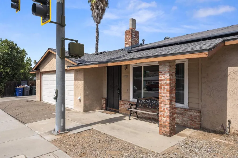 8809 Los Coches Rd Lakeside, CA 92040