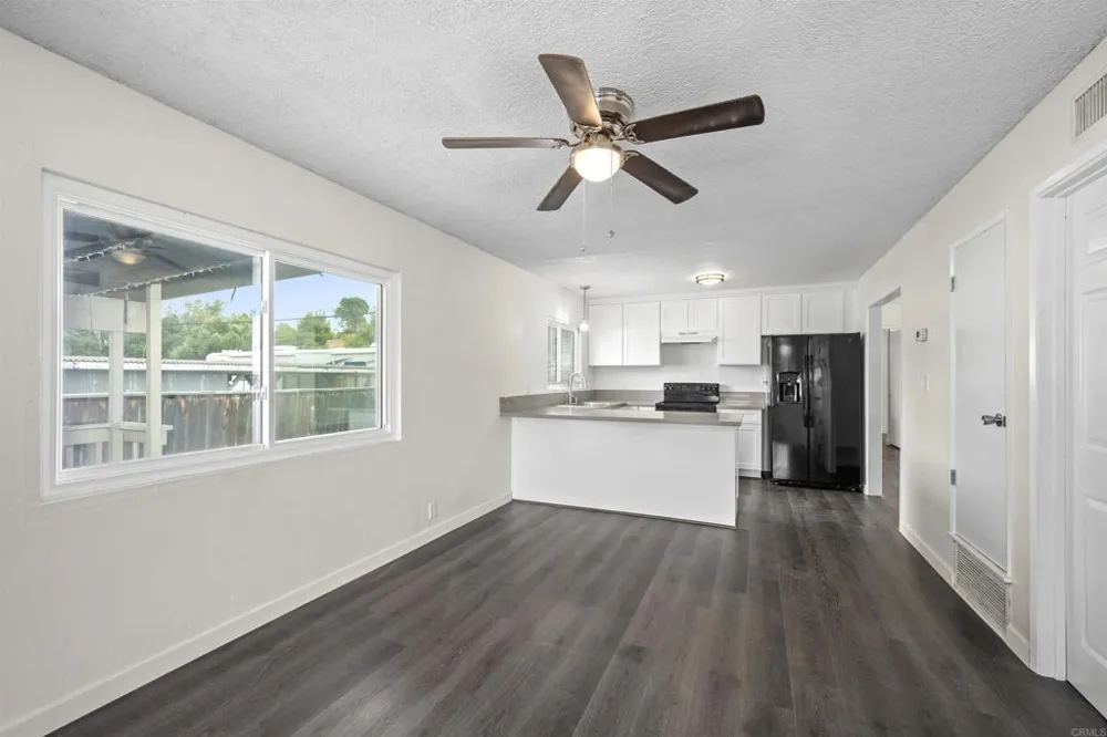 8809 Los Coches Rd Lakeside, CA 92040