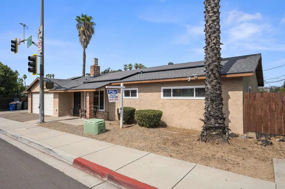 8809 Los Coches Rd Lakeside, CA 92040