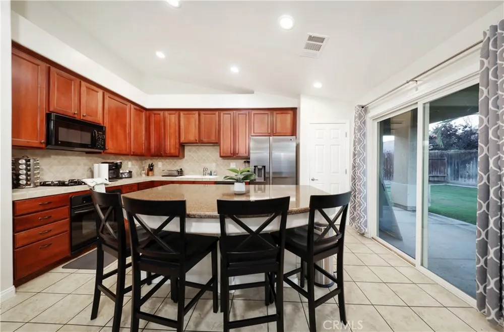 13402 Boyd Lake Drive Bakersfield, CA 93314