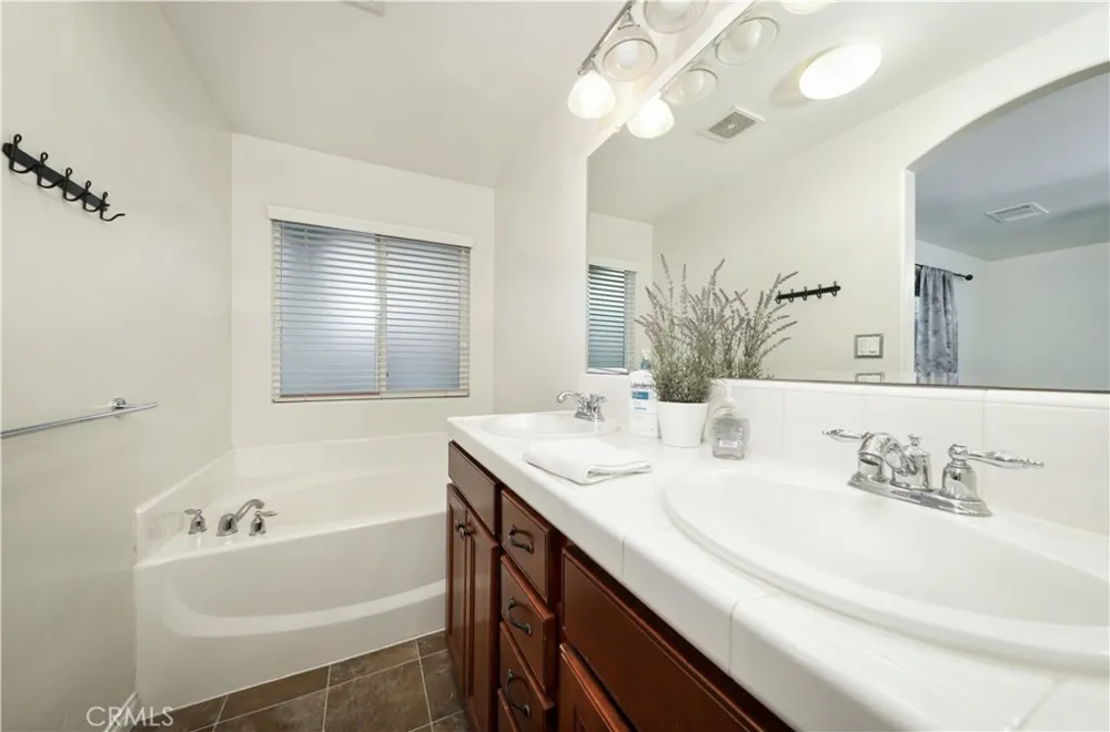 13402 Boyd Lake Drive Bakersfield, CA 93314