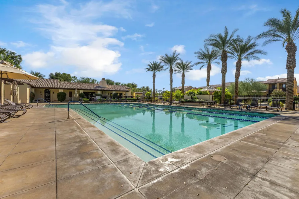 162 Paseo Bravo Palm Desert, CA 92211
