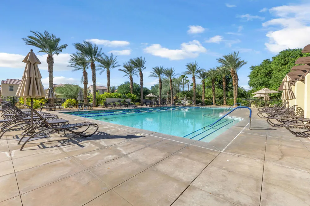 162 Paseo Bravo Palm Desert, CA 92211