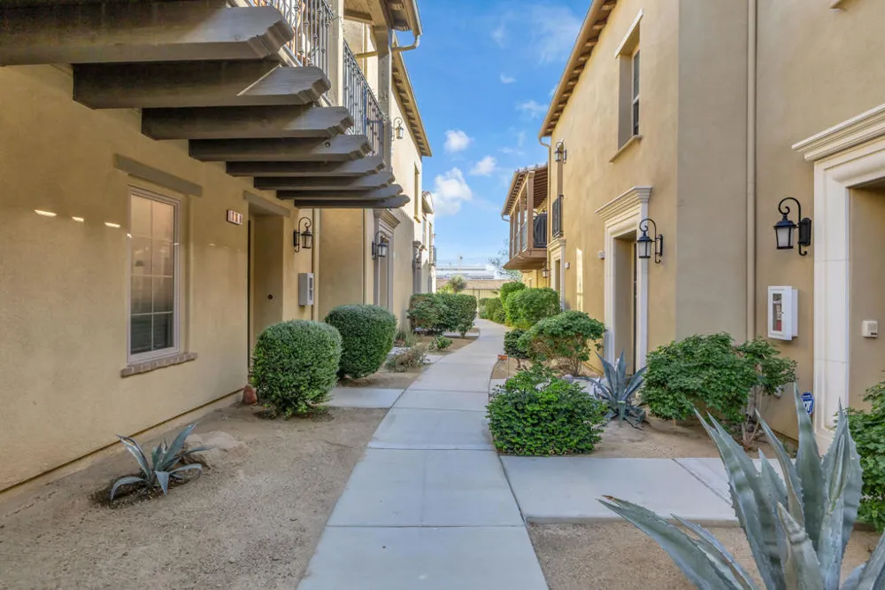 162 Paseo Bravo Palm Desert, CA 92211