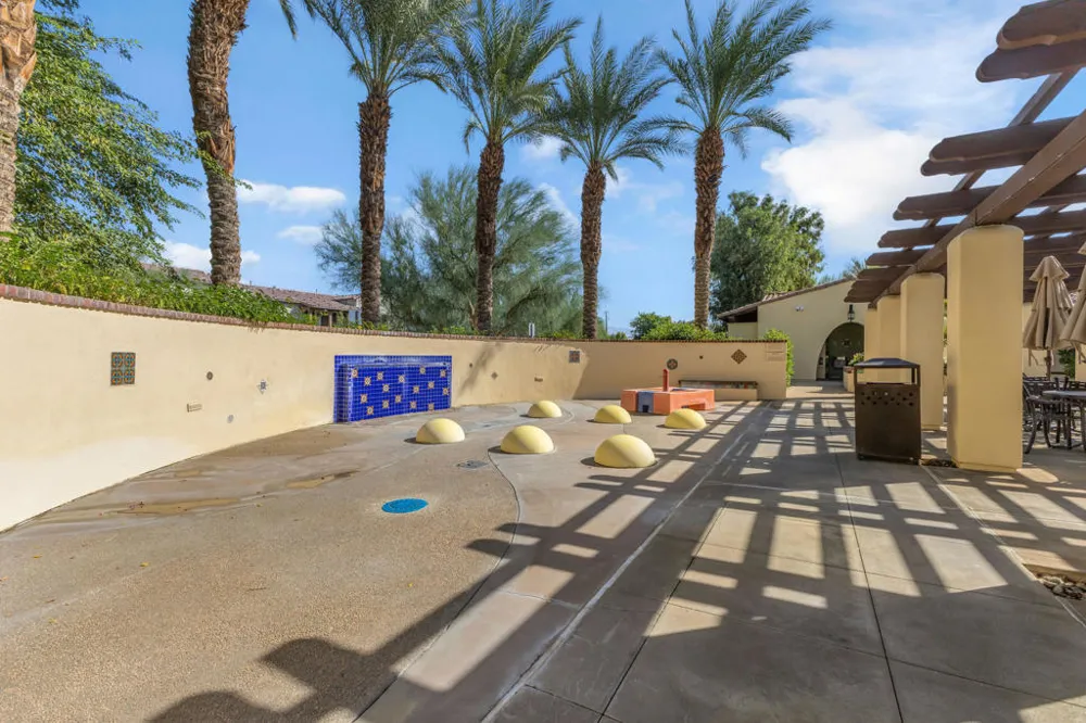 162 Paseo Bravo Palm Desert, CA 92211