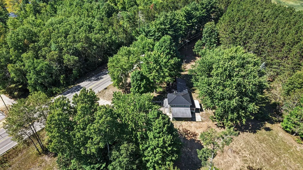 1012 Evergreen Drive White Cloud, MI 49349