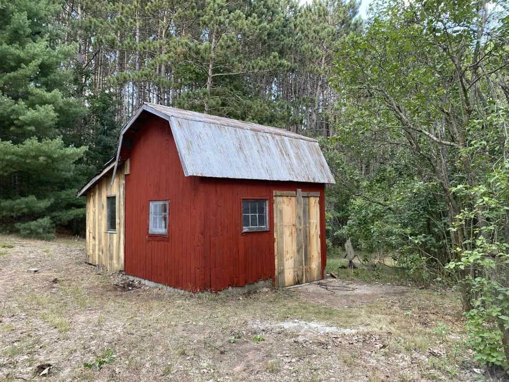 1012 Evergreen Drive White Cloud, MI 49349