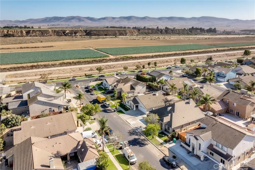 2452 Darbeton Santa Maria, CA 93458