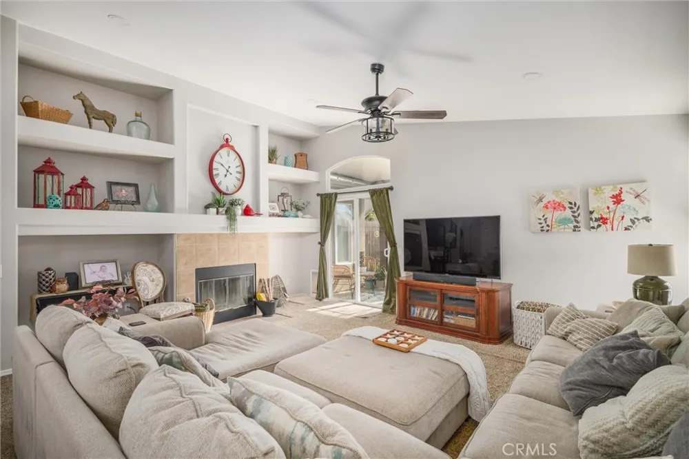 2452 Darbeton Santa Maria, CA 93458