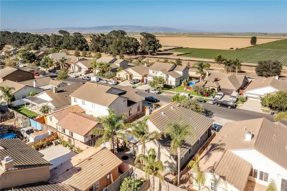 2452 Darbeton Santa Maria, CA 93458