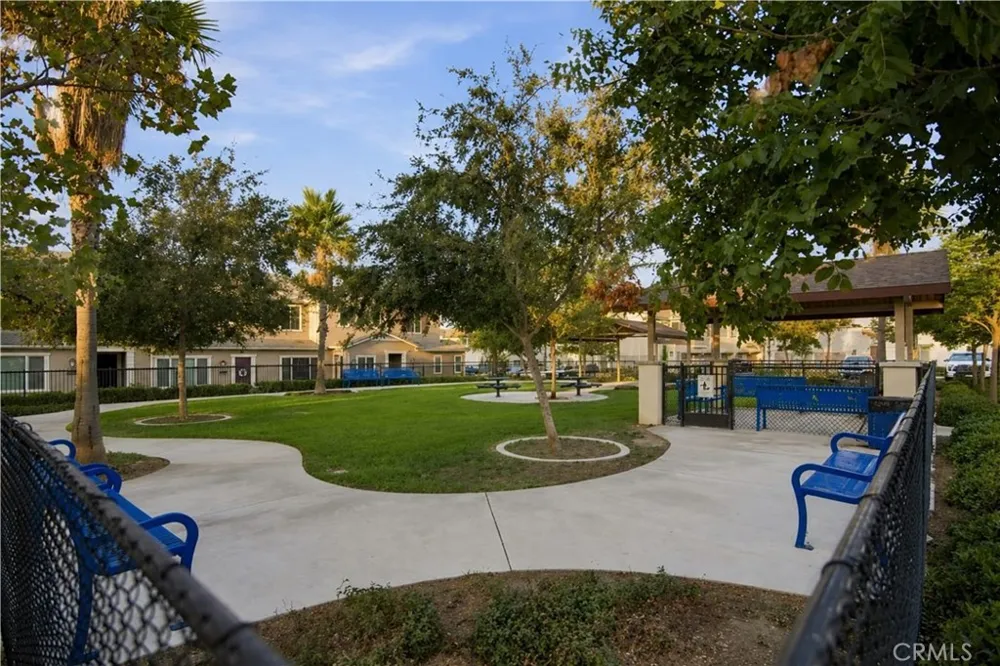 5585 Kate Way #6 Fontana, CA 92336