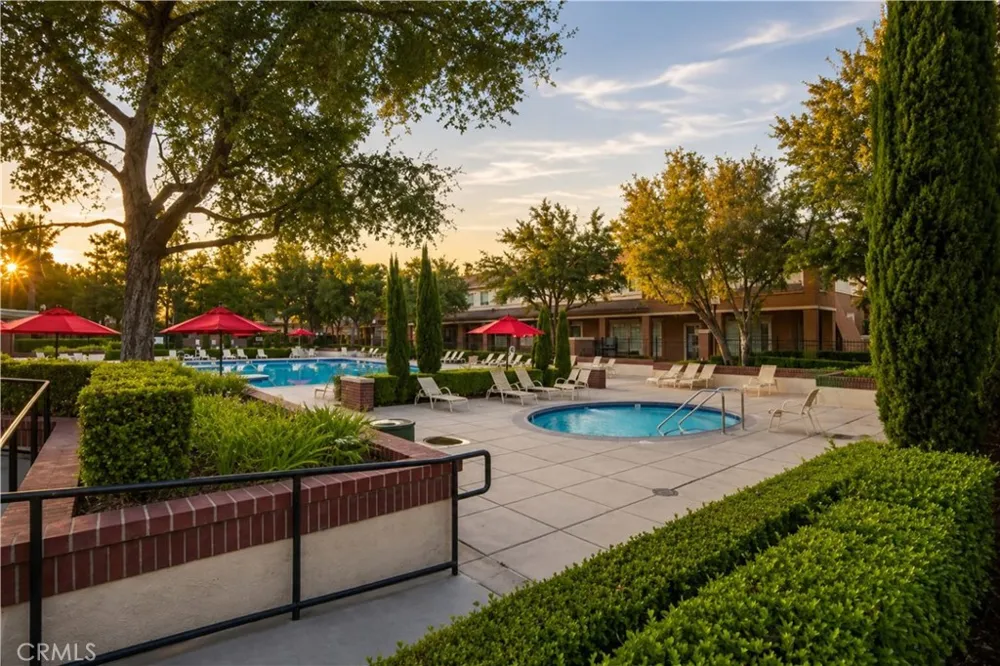 5585 Kate Way #6 Fontana, CA 92336