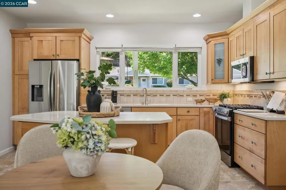 2858 Fyne Dr Walnut Creek, CA 94598