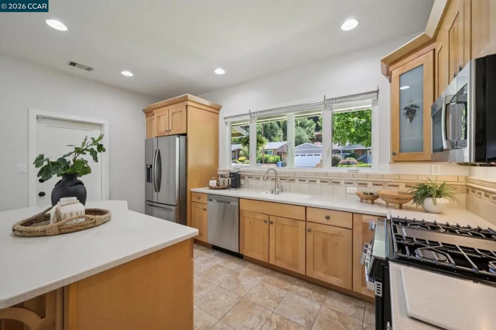 2858 Fyne Dr Walnut Creek, CA 94598
