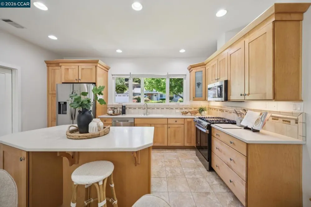 2858 Fyne Dr Walnut Creek, CA 94598