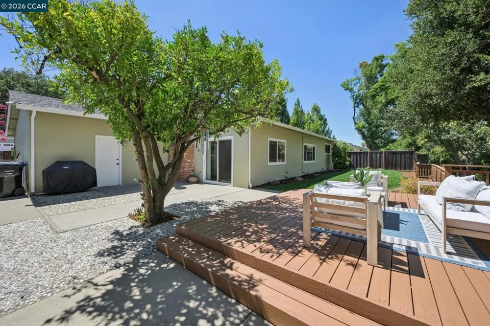 2858 Fyne Dr Walnut Creek, CA 94598