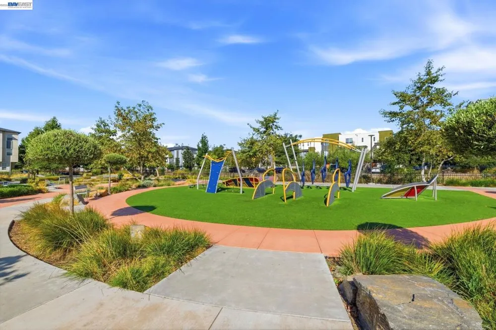 29226 Hub Lane Hayward, CA 94544