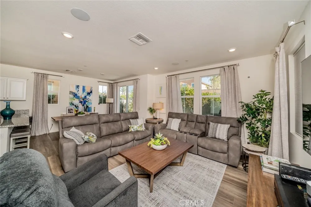 1617 Honeysuckle Place Upland, CA 91784