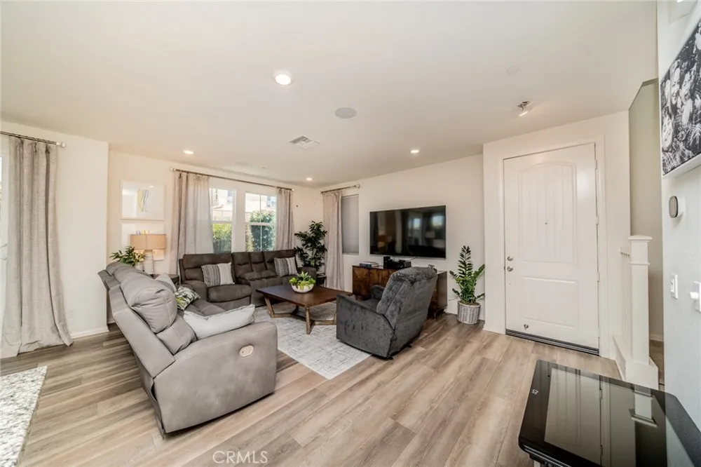 1617 Honeysuckle Place Upland, CA 91784