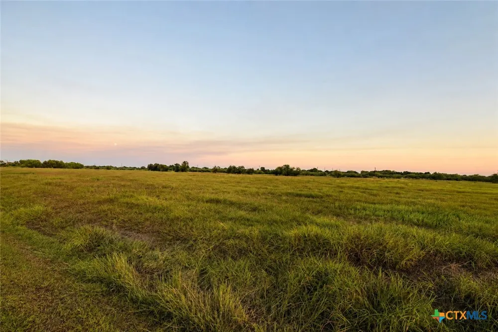 5 Sunrise Bay Drive Port Lavaca, TX 77979