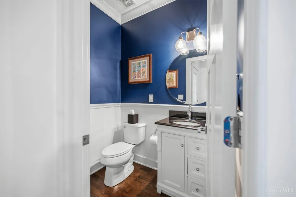 7549 Cooper Road Montgomery, OH 45242