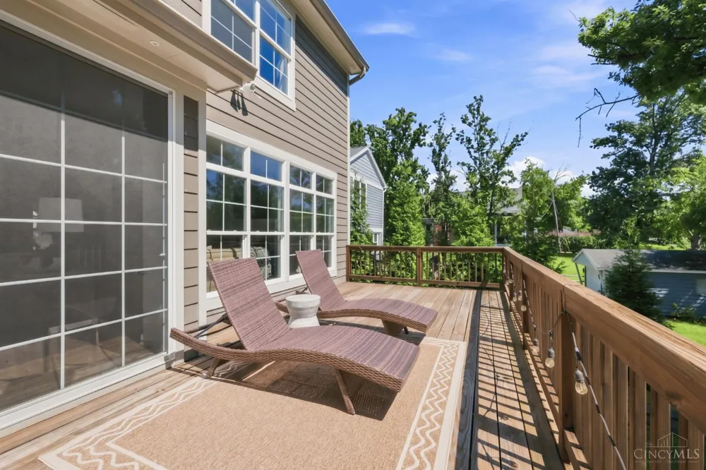 7549 Cooper Road Montgomery, OH 45242
