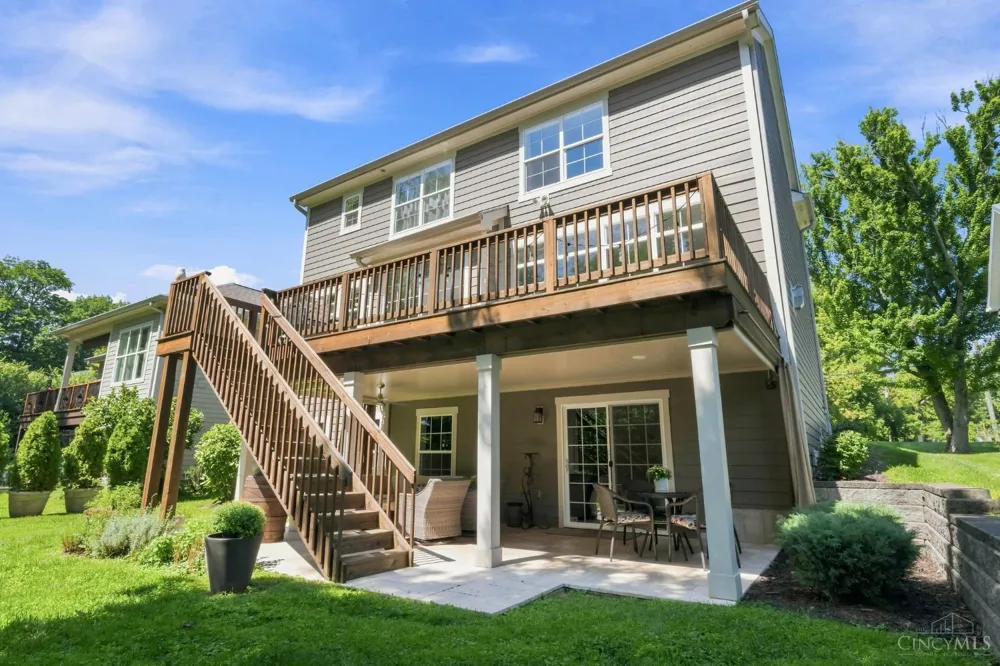 7549 Cooper Road Montgomery, OH 45242