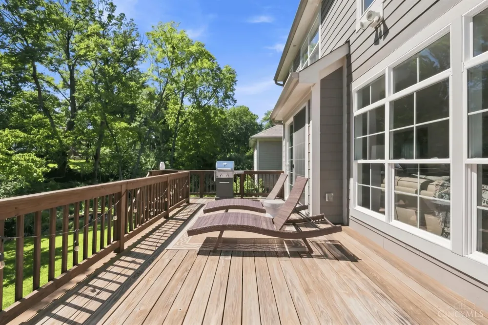 7549 Cooper Road Montgomery, OH 45242