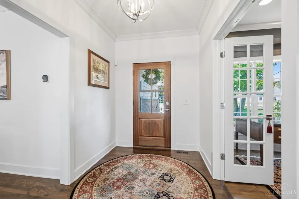 7549 Cooper Road Montgomery, OH 45242