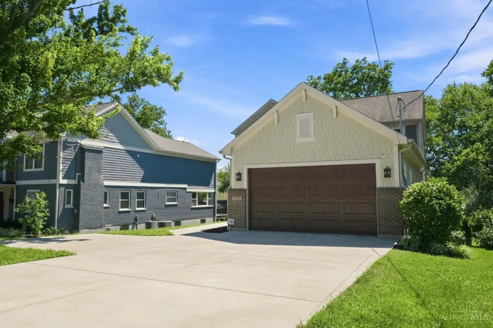 7549 Cooper Road Montgomery, OH 45242