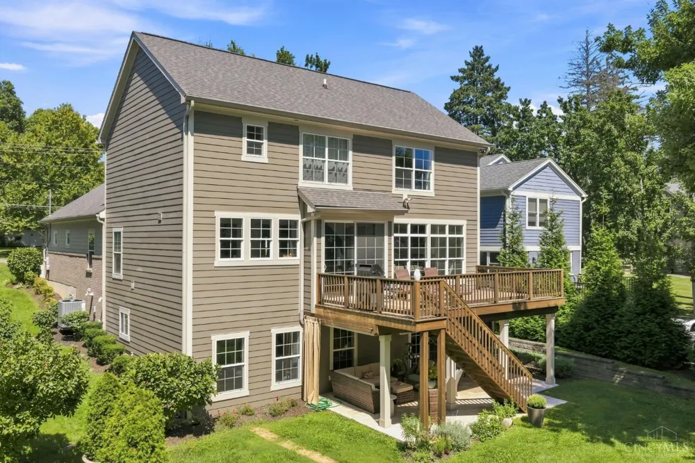 7549 Cooper Road Montgomery, OH 45242