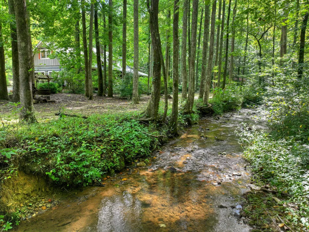 606 Johntown Rd Ellijay, GA 30536
