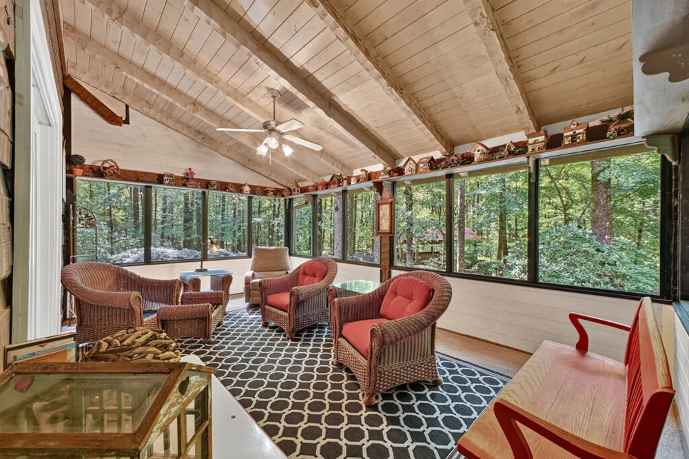 606 Johntown Rd Ellijay, GA 30536